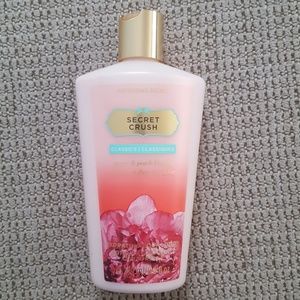 VS- Secret Crush, Peony & Peach body lotion